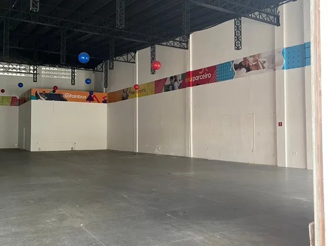 Imagem: Pavilhão/Galpão Salão Comercial em Centro