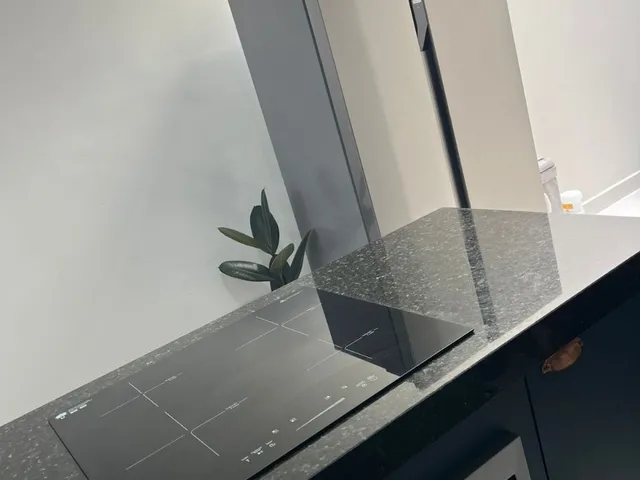 Imagem 10: Casa em Condomínio de Luxo à Venda em Hortolândia-SP - 3 Quartos, 3 Suítes, 2 Salas