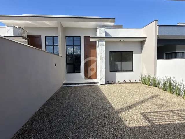 Imagem: Casa alto padrão de 3 quartos sendo uma