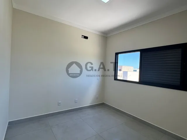Imagem 4: Casa em Condomínio à Venda em Sorocaba-SP: 3 Quartos, 1 Suíte, 2 Salas, 3 Banheiros, 4