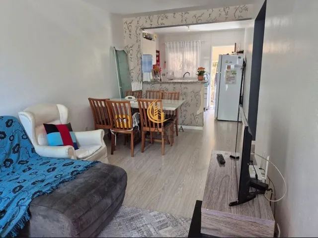 Imagem: Casa à venda no bairro Forquilhas - São