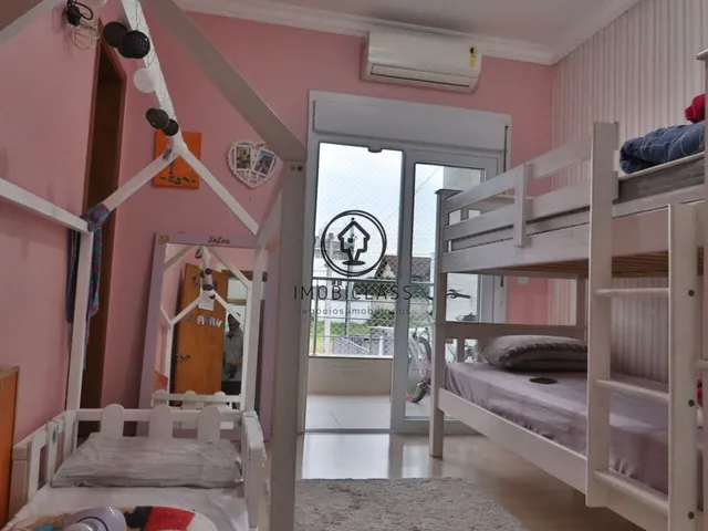 Imagem 2: Casa à venda no bairro Alto Petrópolis - Porto Alegre/RS