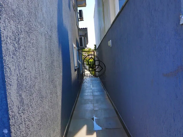 Imagem 2: Casa à venda no bairro Alto Petropolis - Porto Alegre/RS