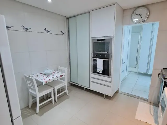 Imagem 2: Casa com 5 dormitórios
