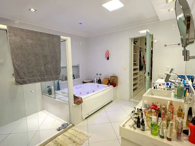 Imagem 4: Casa em condomínio com 4 dormitórios