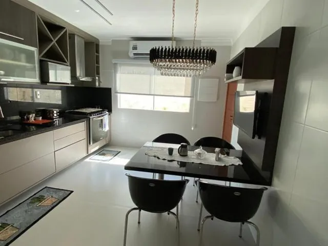 Imagem 2: Casa em condomínio com 5 dormitórios