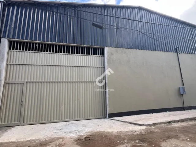 Imagem: CAJI, Lauro de Freitas. Galpão com 400m²