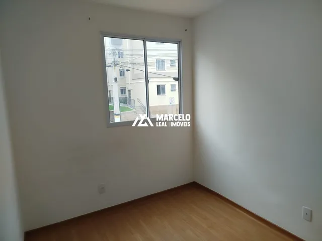 Imagem 2: Alugo Apto de 2/4 com cozinha, sala e banheiro, 1º andar na região central de Vi