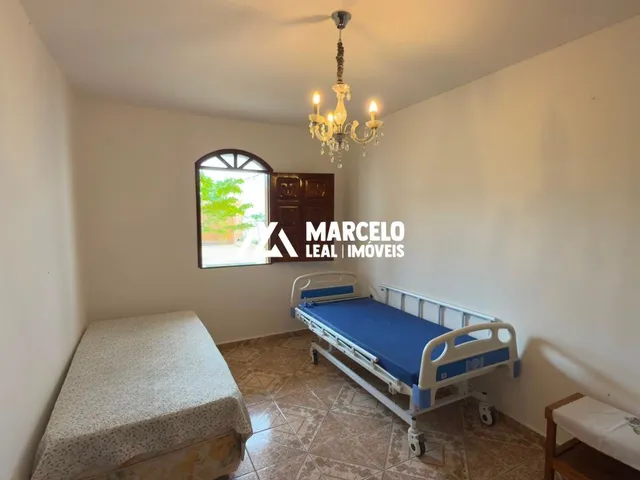 Imagem 10: Vendo Casa bem construída com 2 suítes no Pavimento Superior e sacada em ótima l
