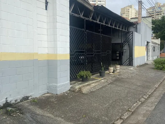 Imagem: O terreno possui 661m² de Área Privada e está localizado