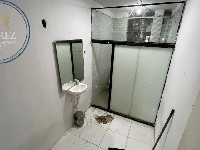 Imagem 2: IMOVEL COMERCIAL NA BARRA COM 100M2 DE ÁREA INTERNA, MAIS 30M2 DE ÁREA EXTERNA
