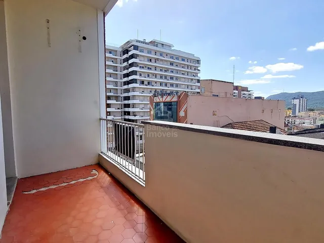 Imagem 2: Apartamento amplo à venda no centro de Santa Maria