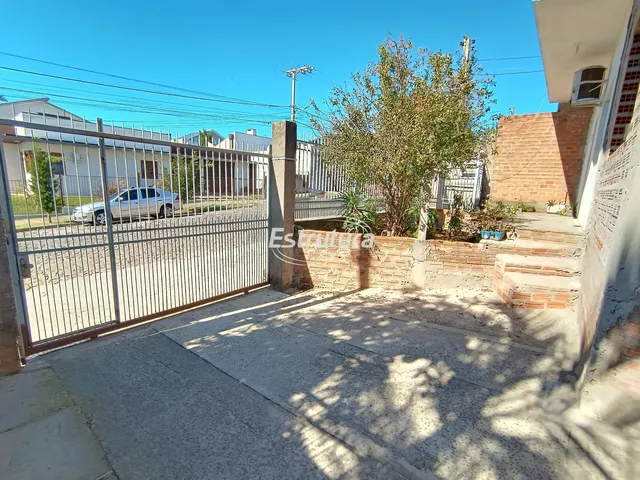 Imagem 2: Casa no Residencial Lopes com Três Dormitórios com Excelente Localização Exclusi