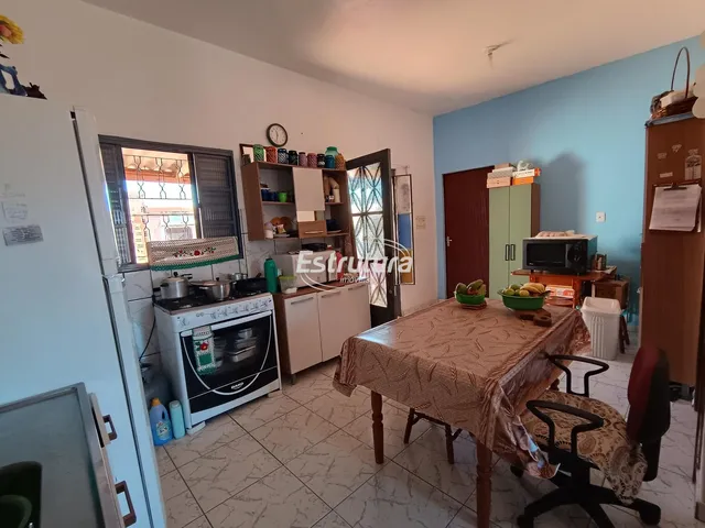 Imagem 3: Casa no Residencial Lopes com Três Dormitórios com Excelente Localização Exclusi
