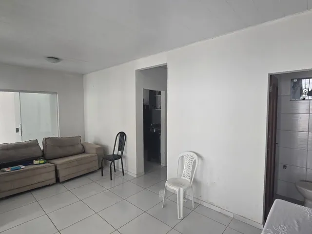Imagem 6: Casa à Venda na Hélio Gueiros com Jardim de Inverno e Quintal Amplo