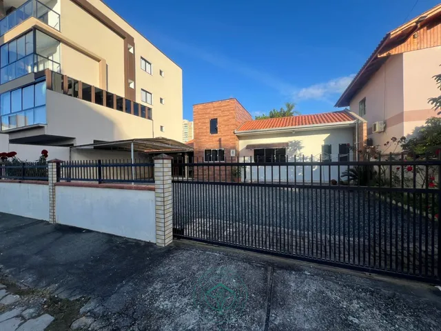 Imagem 12: CASA RESIDENCIAL em BALNEÁRIO PIÇARRAS - SC, Itacolomi