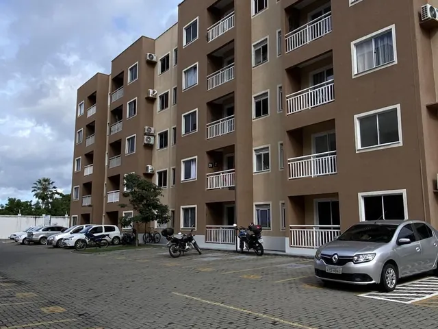 Imagem: O apartamento possui 2 Dormitórios, 1 Suíte, 2 Banheiros