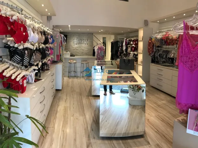 Imagem 1: Loja para locação no Shopping Novo Leblon - Barra da Tijuca - 40 m² mais jirau por