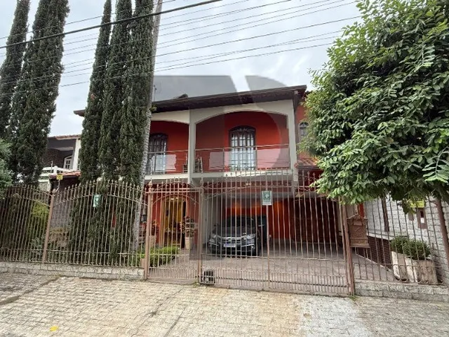 Imagem: Casa Lindíssima na Morada da Colina com