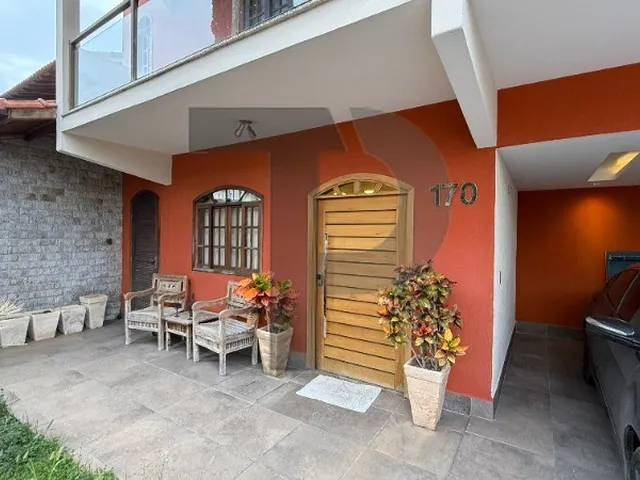 Imagem 14: Casa Lindíssima na Morada da Colina com 4 Quartos e Tudo o Que Você Precisa! Oportunidade!