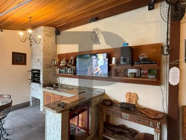 Imagem 16: Casa Lindíssima na Morada da Colina com 4 Quartos e Tudo o Que Você Precisa! Oportunidade!