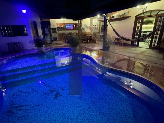 Imagem 2: Casa Lindíssima na Morada da Colina com 4 Quartos e Tudo o Que Você Precisa! Oportunidade!