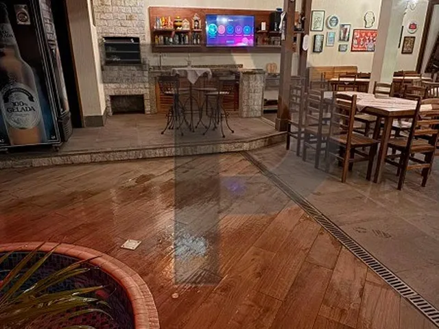 Imagem 3: Casa Lindíssima na Morada da Colina com 4 Quartos e Tudo o Que Você Precisa! Oportunidade!