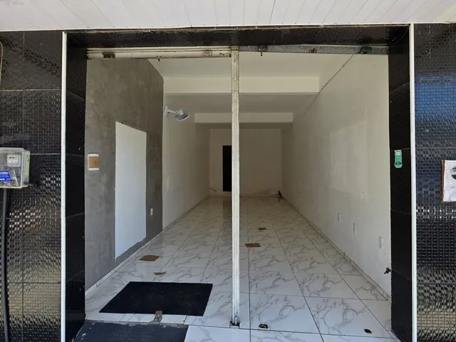 Imagem: A sala comercial possui 1 Banheiro, 33m² de Área e está