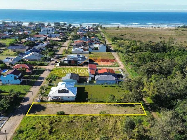 Imagem: 2 terrenos juntos a 450 metros do mar
