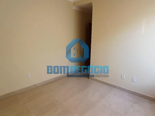 Imagem 2: Casa Baixa de 3 Quartos à venda, TIRADENTES, GOVERNADOR VALADARES - MG