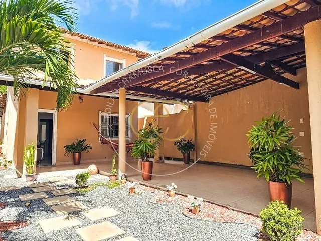 Imagem 2: Casa com piscina particular e bastante espaço