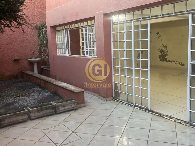 Imagem 5: Sobrado com ,3 suítes, área gourmet, subsolo multiuso e garagem para 4 carros com vista