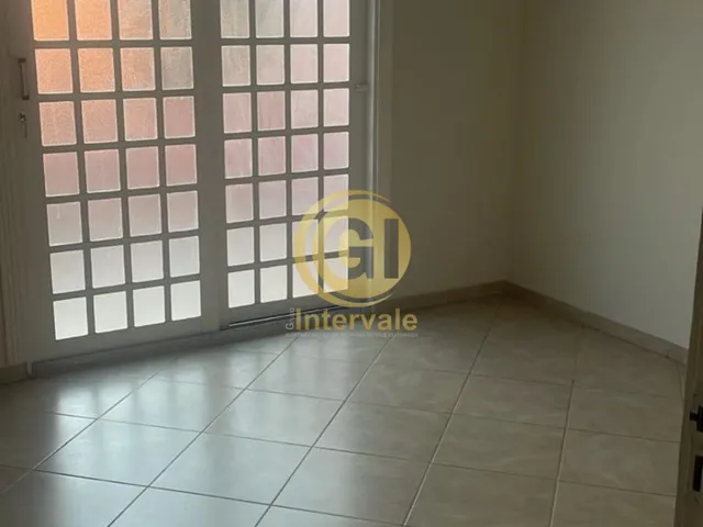 Imagem 6: Sobrado com ,3 suítes, área gourmet, subsolo multiuso e garagem para 4 carros com vista