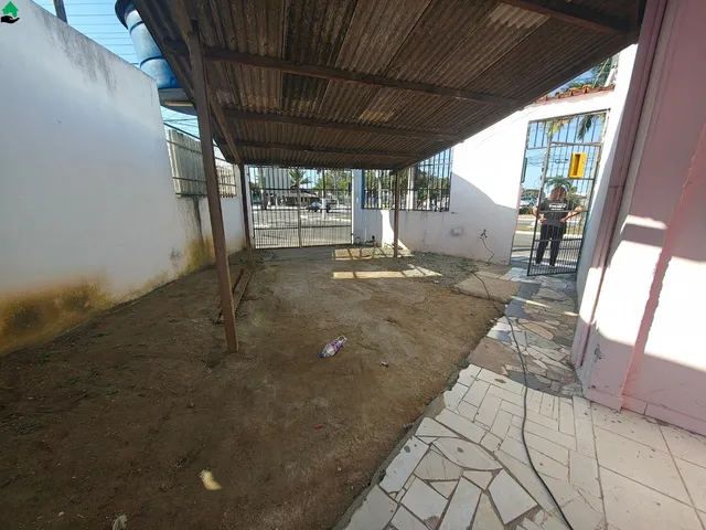 Imagem 3: Ponto Comercial à Venda em Serra-ES, Bairro Barcelona: 3 Salas, 3 Banheiros, 2 Vagas de