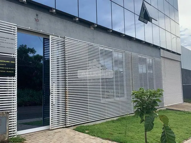 Imagem 3: Prédio Comercial - Subesquina em Avenida Movimentada - 903 Sul