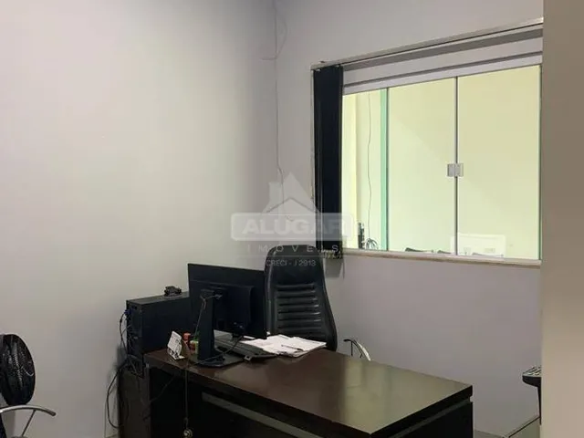 Imagem 11: Prédio Comercial - Subesquina em Avenida Movimentada - 903 Sul