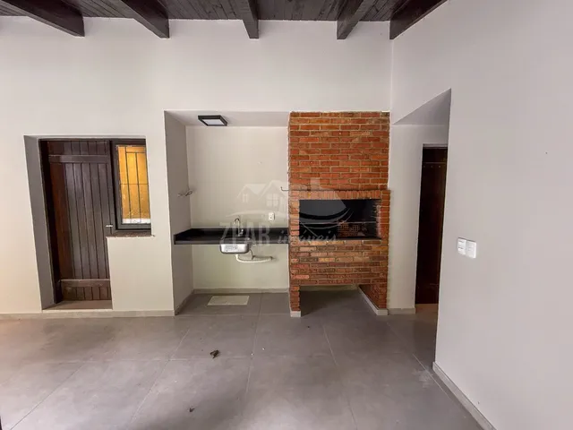 Imagem 15: Oportunidade Única: Casa de 3 Quartos com Suíte e Garagem em Ipanema, Porto Alegre-Rs - 345,24M² de Área!