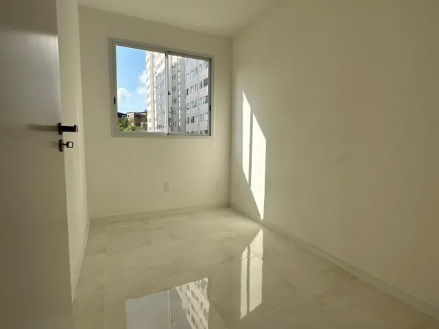 Imagem 3: Apartamento para Venda em Salvador, Narandiba, 2 dormitórios, 1 banheiro, 1 vaga