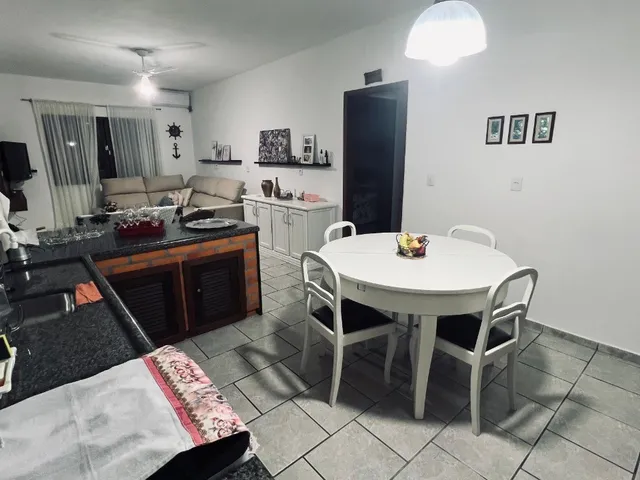 Imagem 14: Venha se encantar com esta maravilhosa casa semi-mobiliada no coração de Penha-SC!