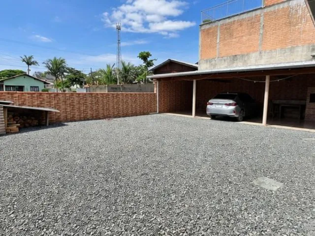 Imagem 4: Venha conhecer essa belíssima casa mobiliada no coração de Penha/SC!!