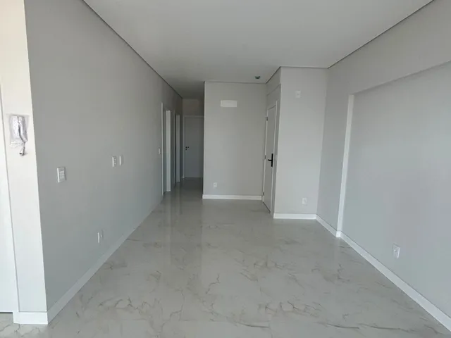 Imagem 12: Encante-Se com Esse Apartamento com Uma Deslumbrante Vista para o Mar!!