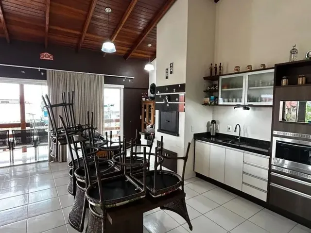 Imagem 8: Maravilhoso sobrado averbado e mobiliado em Itajuba, Barra Velha!