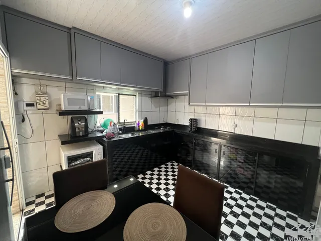 Imagem 2: Encantadora casa no Centro de Penha/SC!!