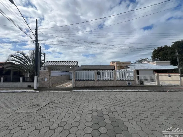 Imagem 15: Encantadora casa no Centro de Penha/SC!!