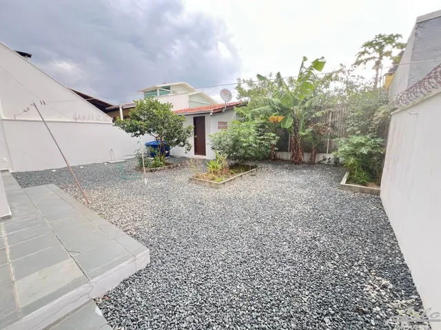 Imagem 4: Belo sobrado semi-mobiliado no Centro de Penha/SC!!