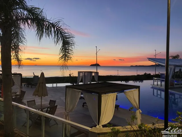 Imagem 3: Descubra a Sensação de Viver em Um Paraíso À Beira-Mar!