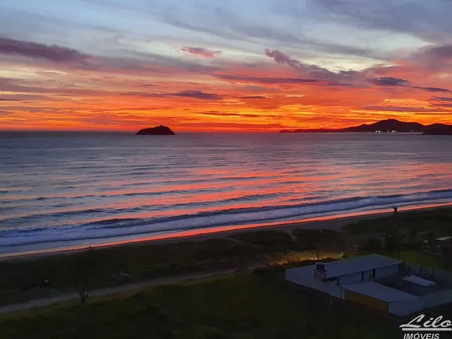 Imagem 5: Descubra a Sensação de Viver em Um Paraíso À Beira-Mar!