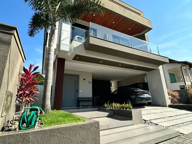 Imagem: Casa alto padrão finamente mobiliada em
