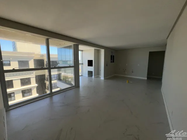 Imagem 15: Encante-se com o belíssimo Sunset Tower!