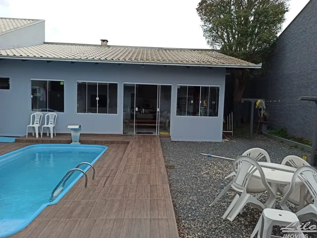 Imagem 4: Casa com Piscina no Centro de Penha